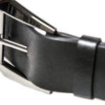Cintura in cuoio, interamente Made in Italy, la Fibbia è in lega di zama colore canna di fucile.