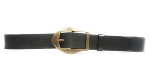 Cintura realizzata in vero cuoio di Toro interamente Made in Italy, con Fibbia in lega di zama bronzata